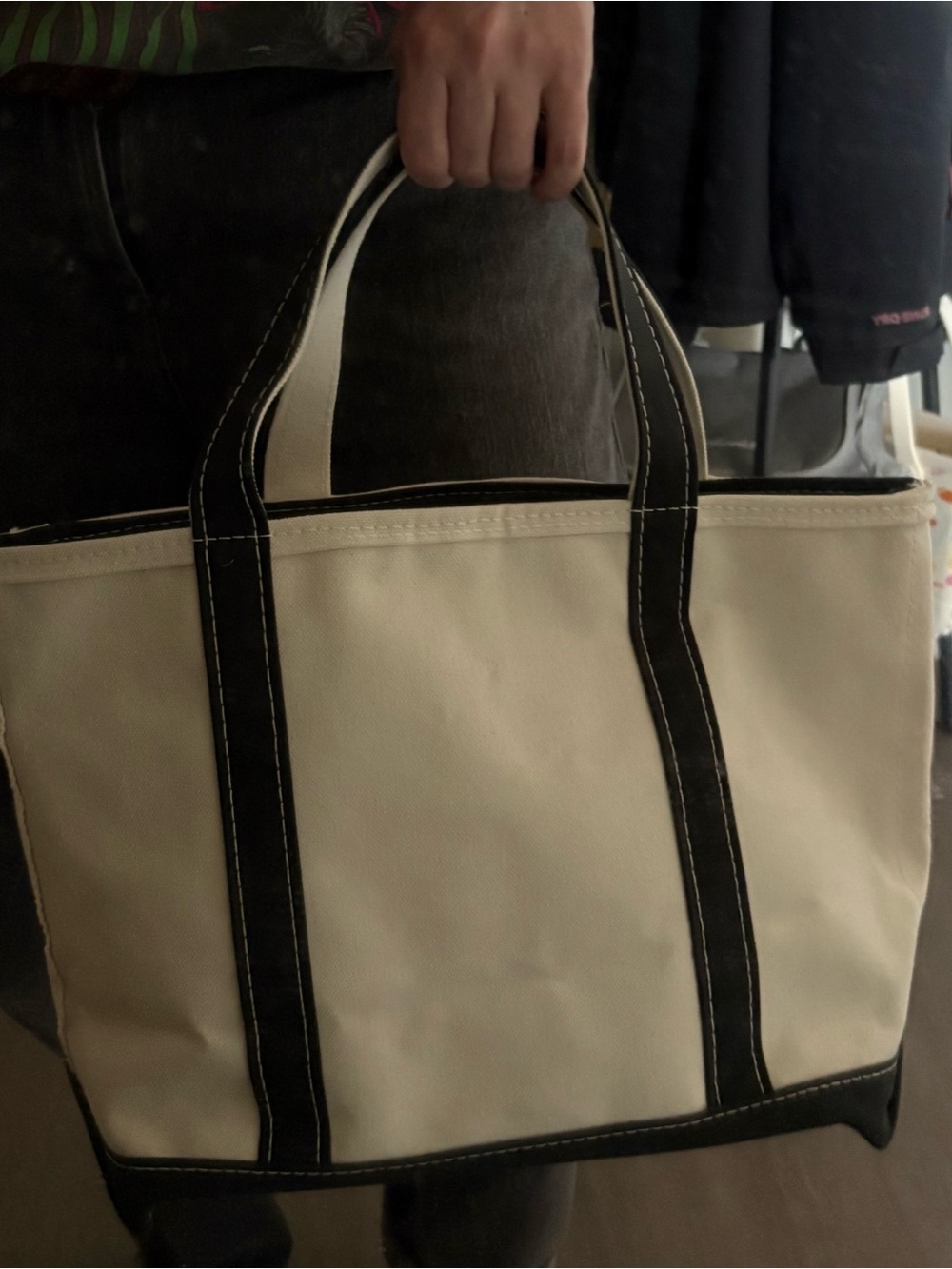 LL Bean Size Medium Zip Top Boat and Tote with Regular Handles - Picture 10 of 10